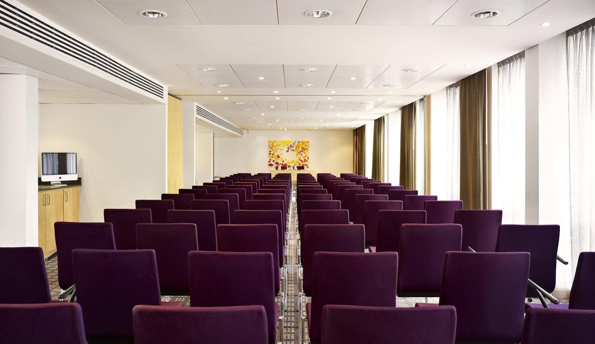 Hilton Garden Inn Birmingham Brindley Place Екстериор снимка