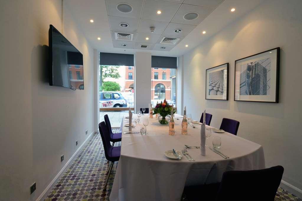 Hilton Garden Inn Birmingham Brindley Place Ресторант снимка