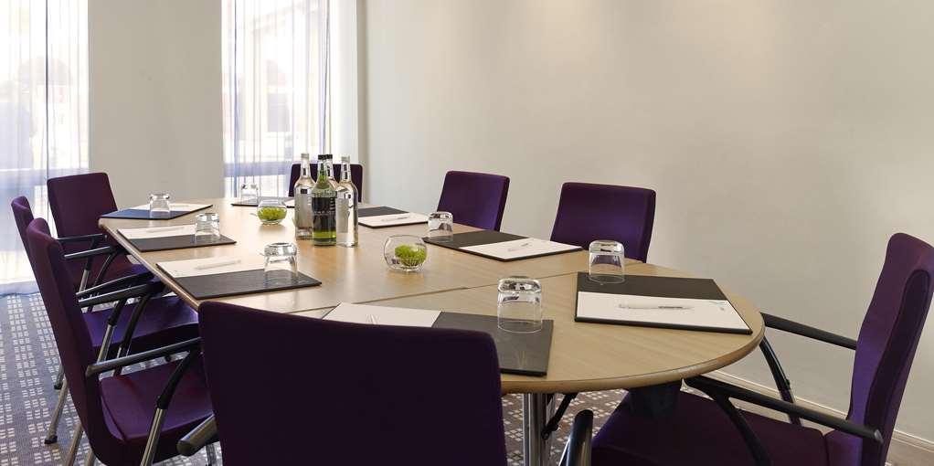 Hilton Garden Inn Birmingham Brindley Place Съоръжения снимка