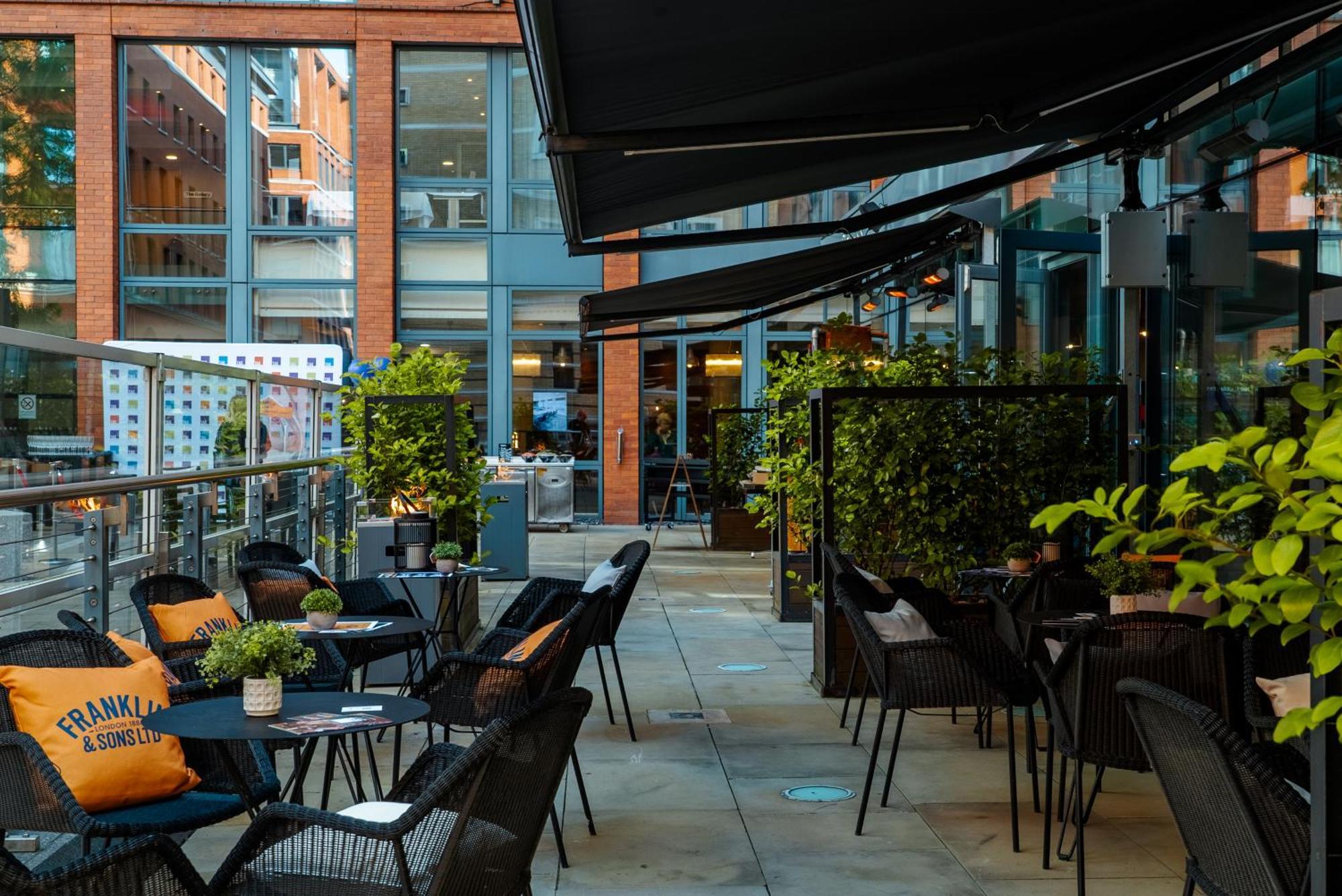 Hilton Garden Inn Birmingham Brindley Place Екстериор снимка