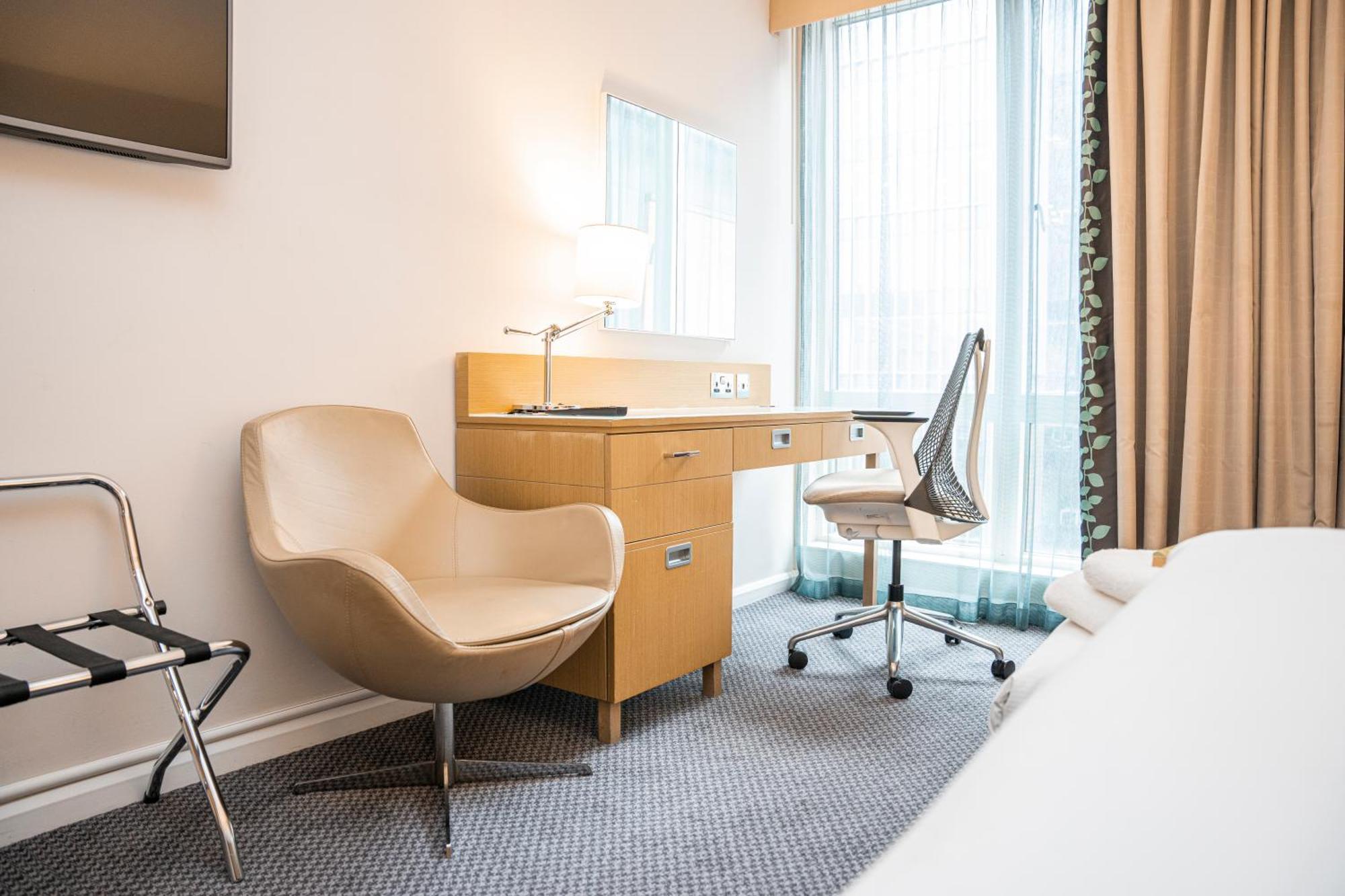 Hilton Garden Inn Birmingham Brindley Place Екстериор снимка