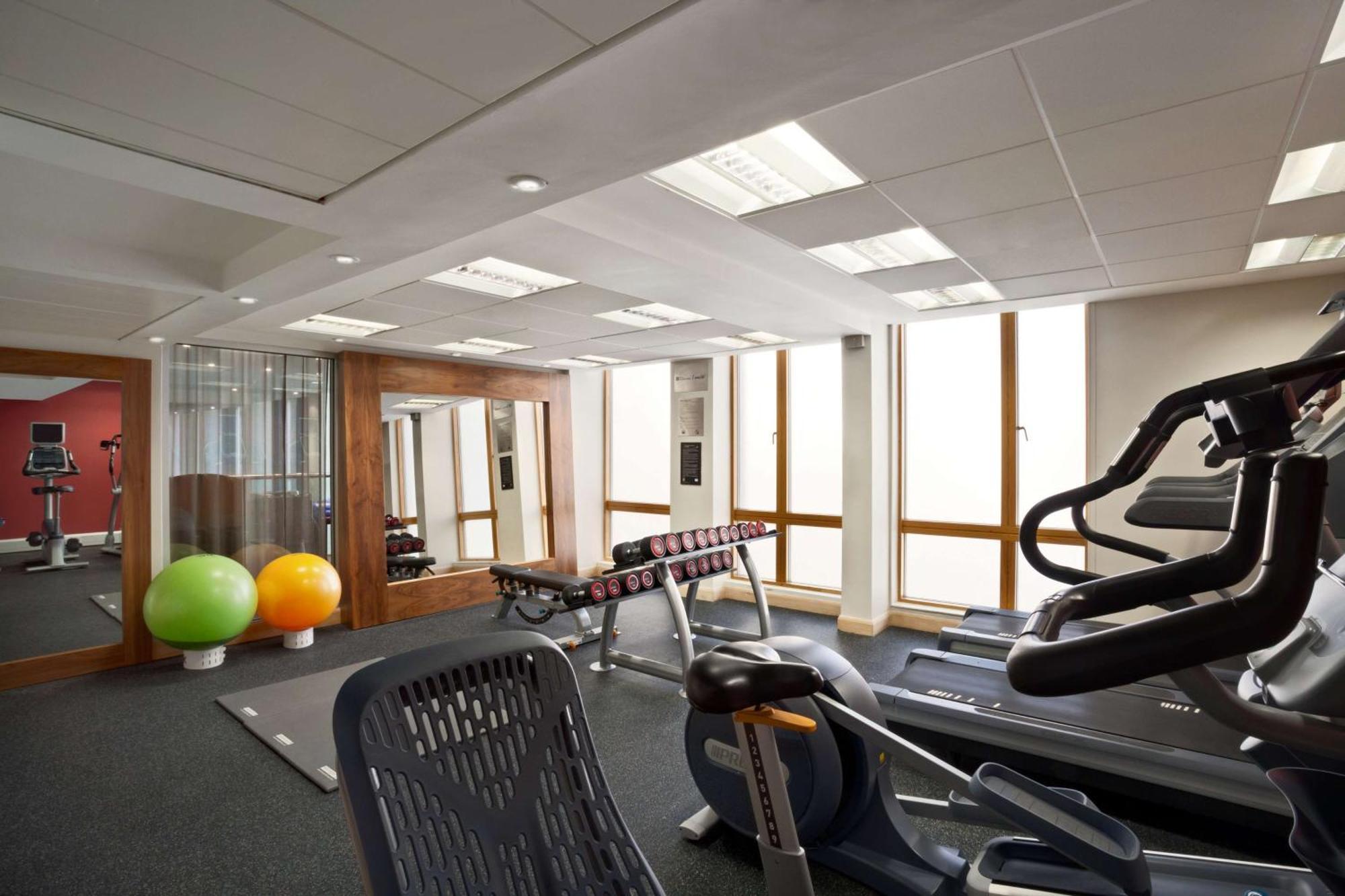 Hilton Garden Inn Birmingham Brindley Place Екстериор снимка