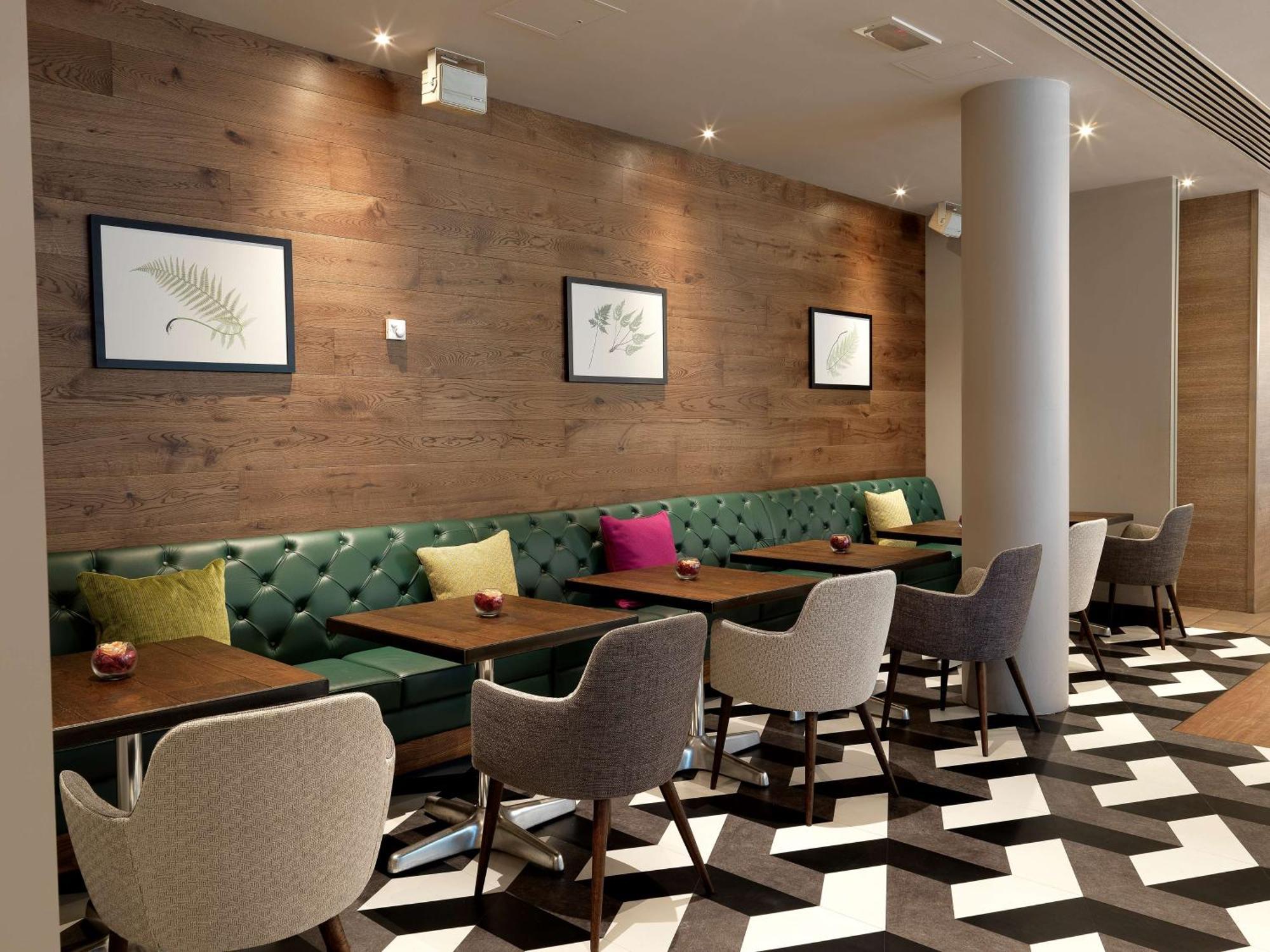 Hilton Garden Inn Birmingham Brindley Place Екстериор снимка