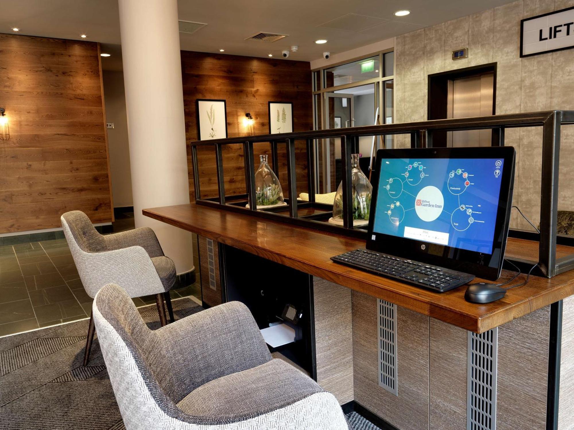 Hilton Garden Inn Birmingham Brindley Place Екстериор снимка
