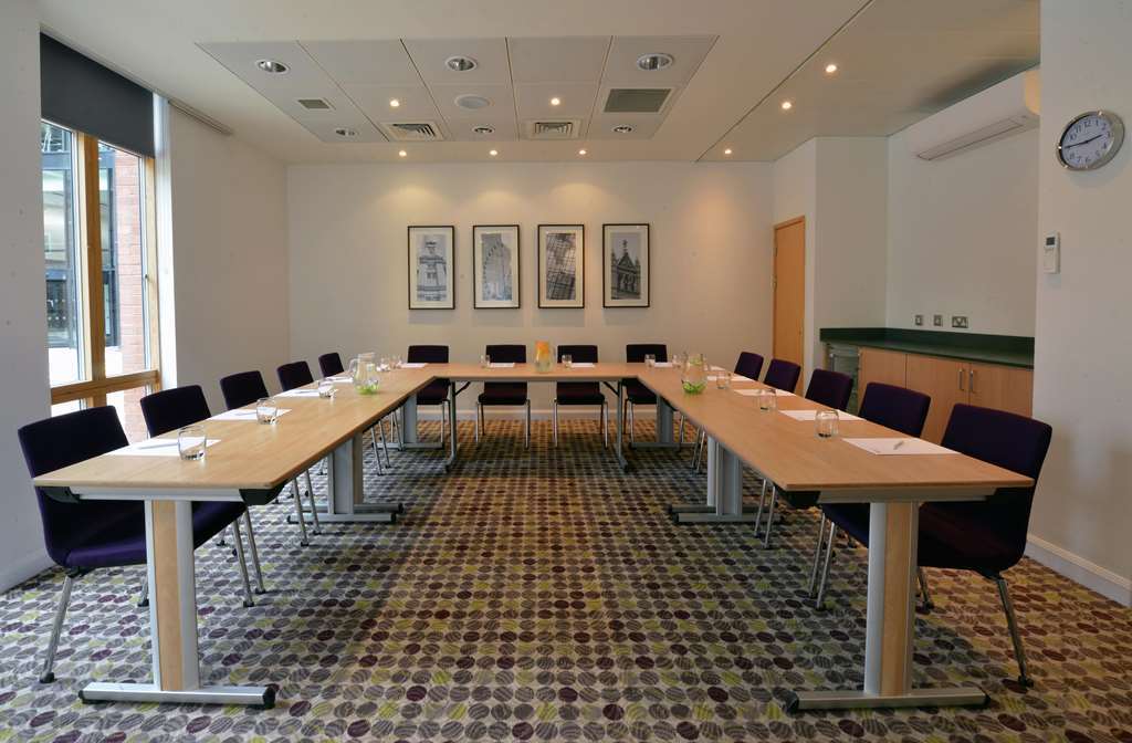 Hilton Garden Inn Birmingham Brindley Place Съоръжения снимка